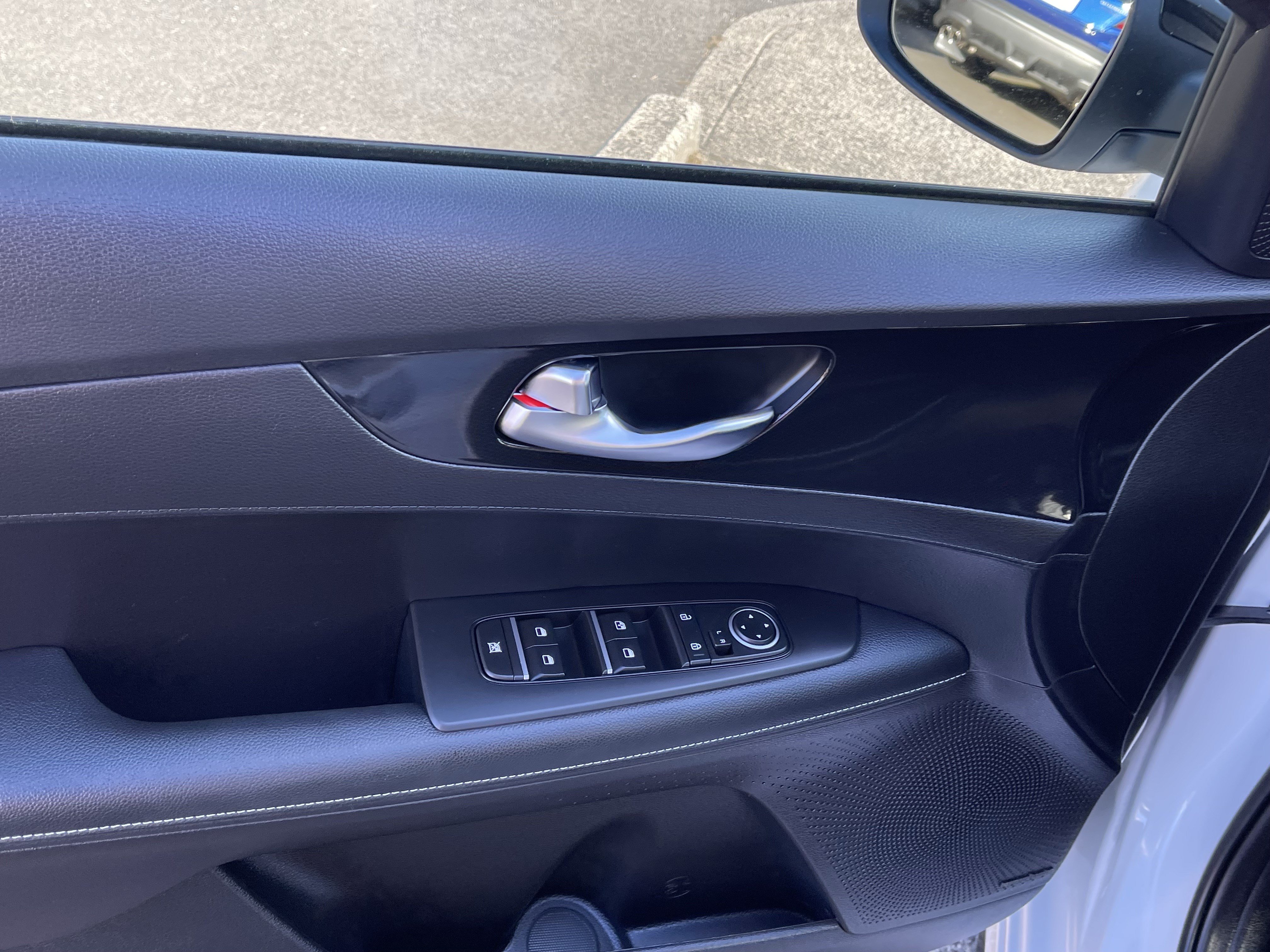 Used 2024 Kia Forte GT-Line w/ GT-Line Premium Package FWD image 16