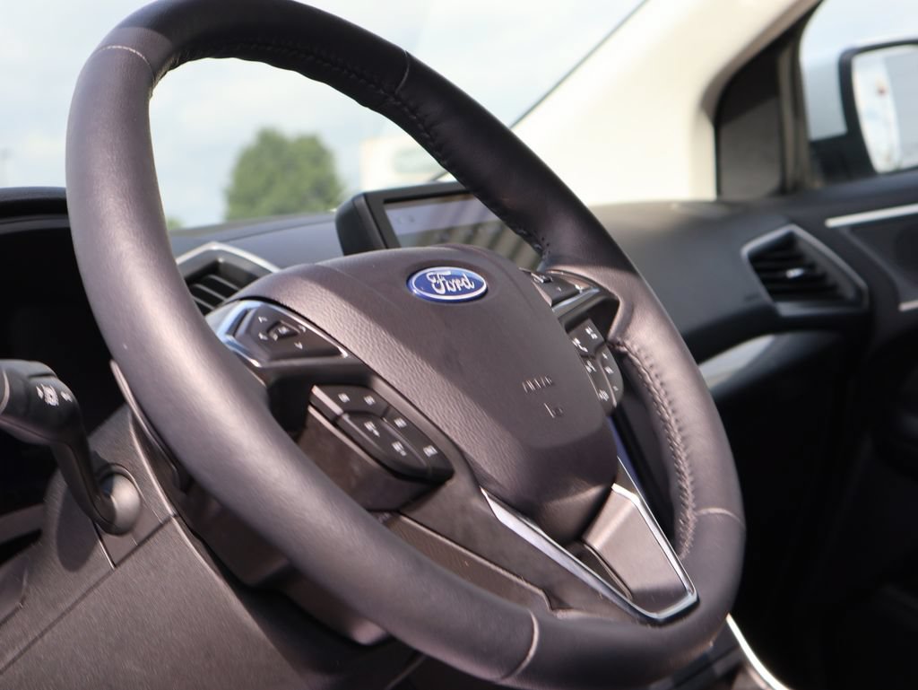 Certified 2024 Ford Edge SEL w/ Convenience Package AWD/4WD image 27