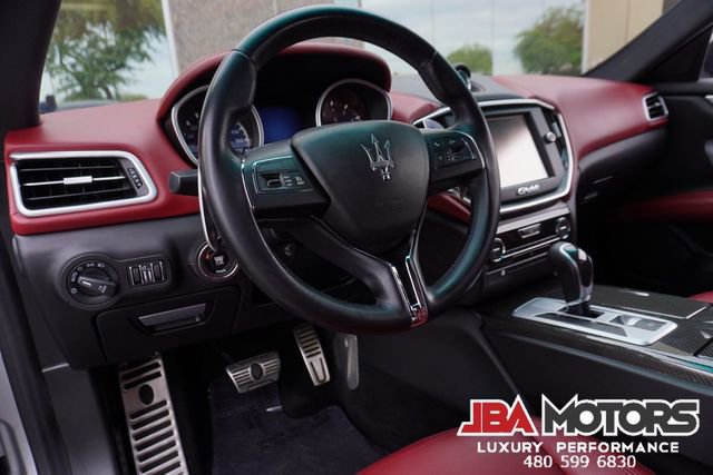 Used 2015 Maserati Ghibli RWD image 5