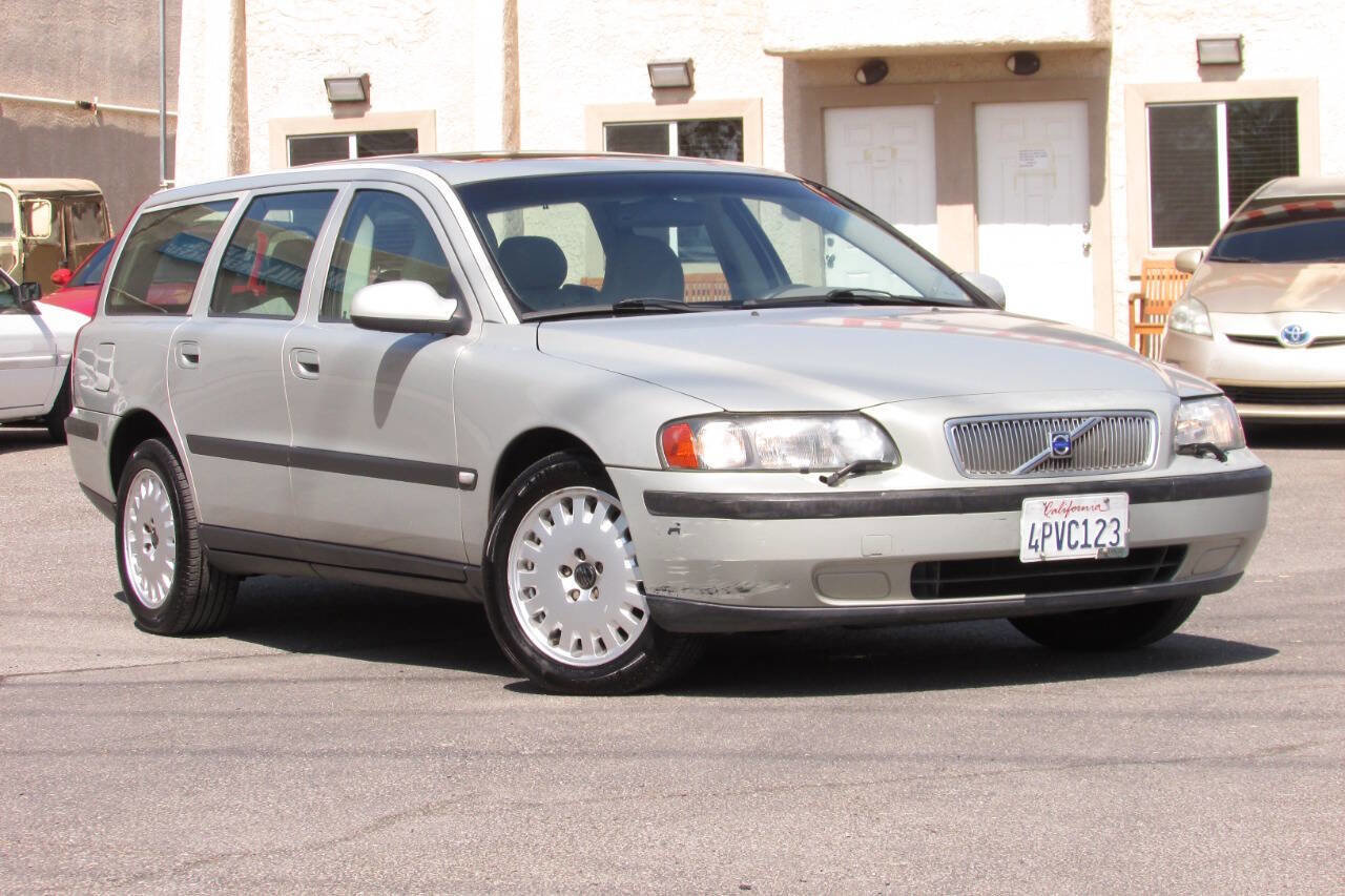 Used 2001 Volvo V70 image 4