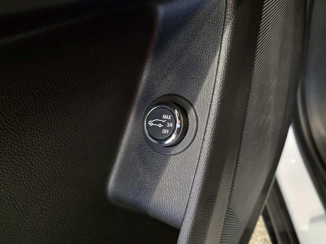 Used 2023 Chevrolet Traverse LT w/ LPO, Floor Liner Package image 34