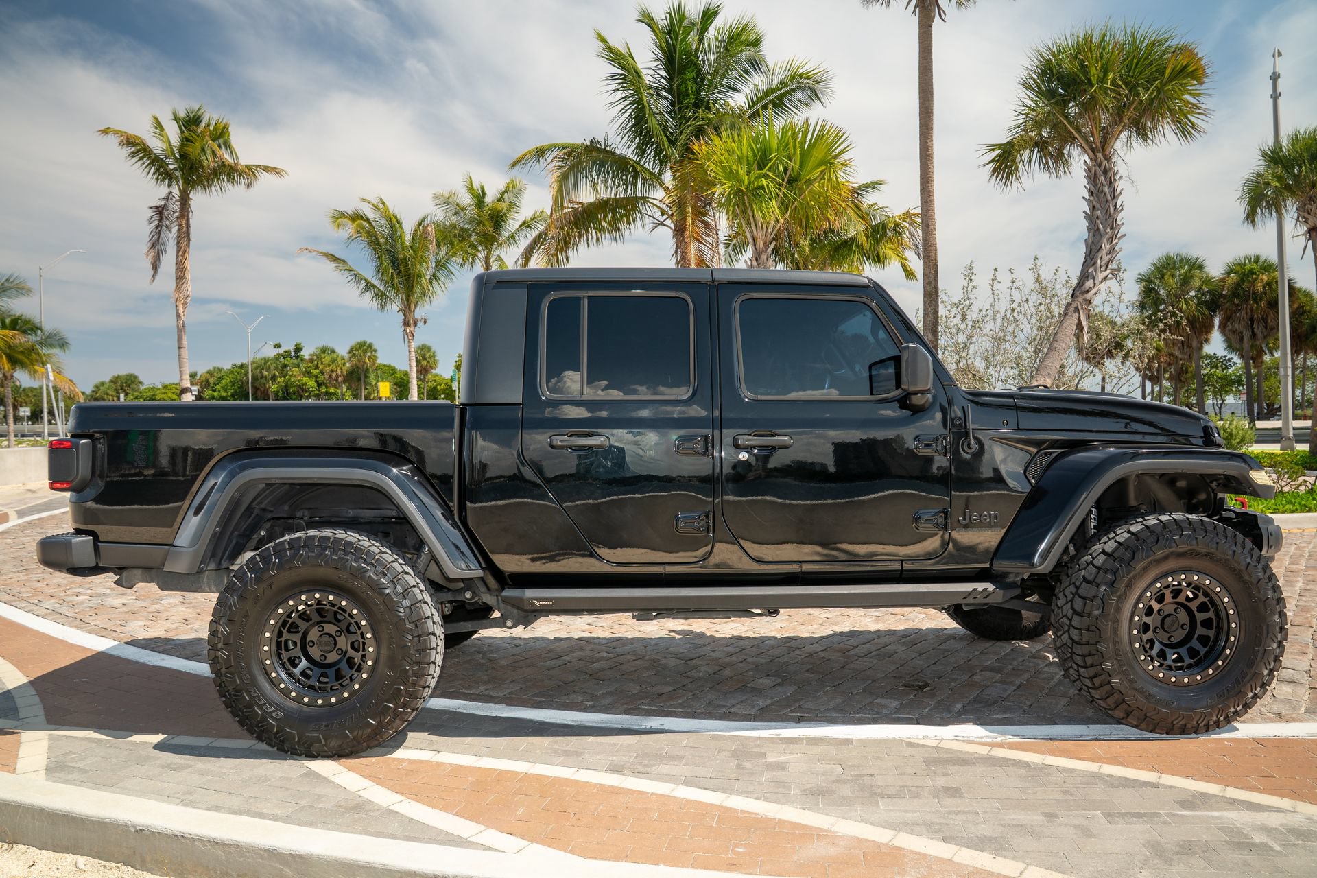 Used 2021 Jeep Gladiator Sport AWD/4WD image 10