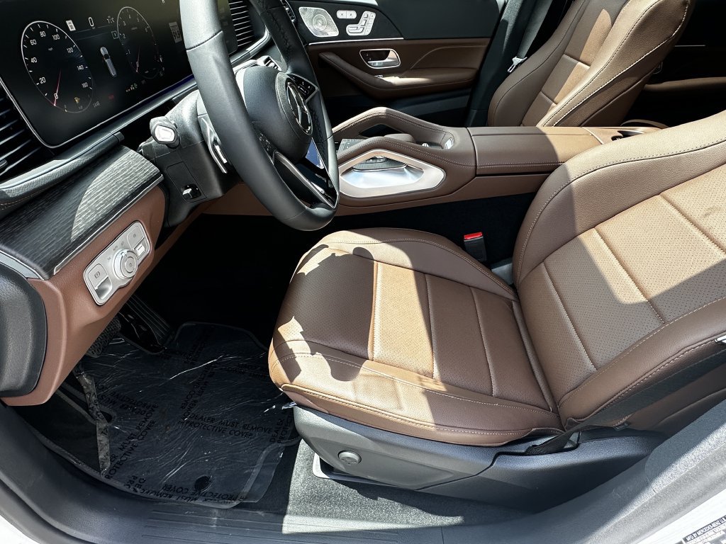 New 2026 Mercedes-Benz GLS 450 4MATIC image 10