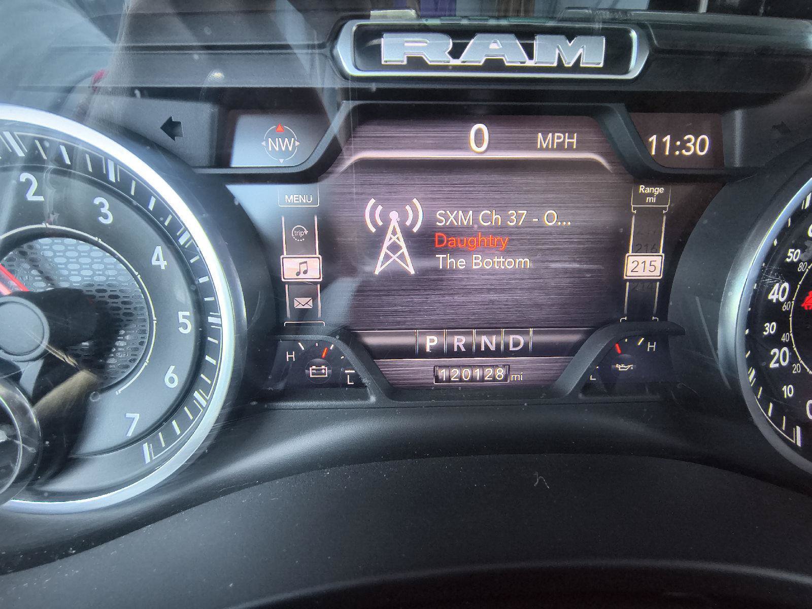 Used 2022 RAM 1500 Laramie AWD/4WD image 17