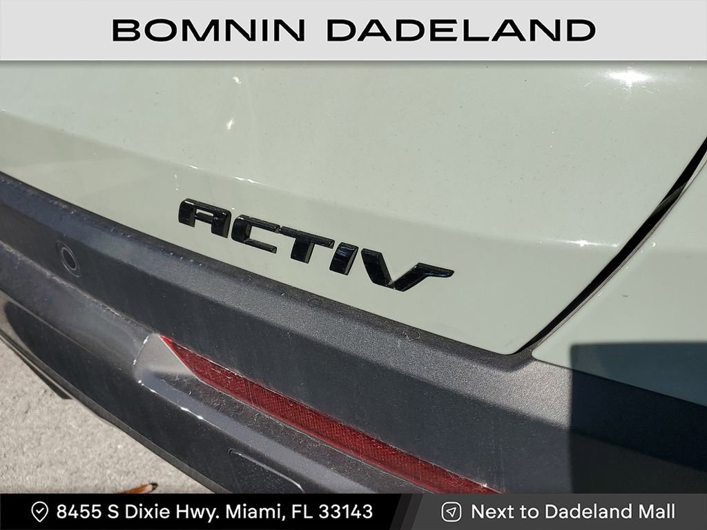 Used 2025 Chevrolet Equinox ACTIV w/ Safety and Technology Package image 7