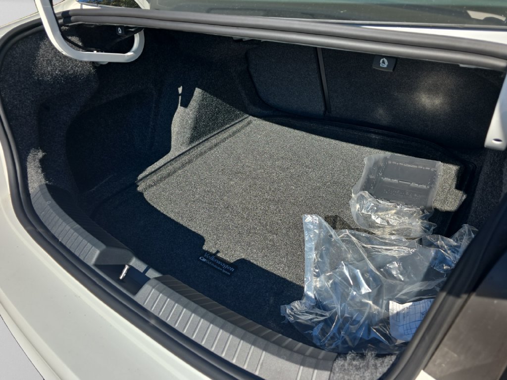 New 2027 Volkswagen Jetta Sport FWD image 22