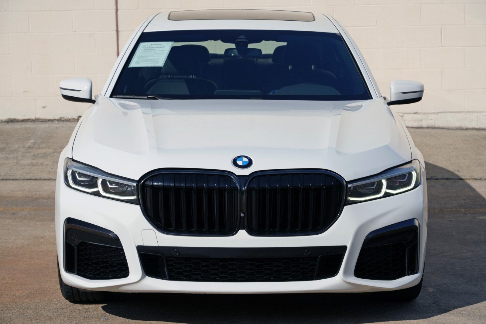 Used 2022 BMW 740i w/ M Sport Package RWD image 54