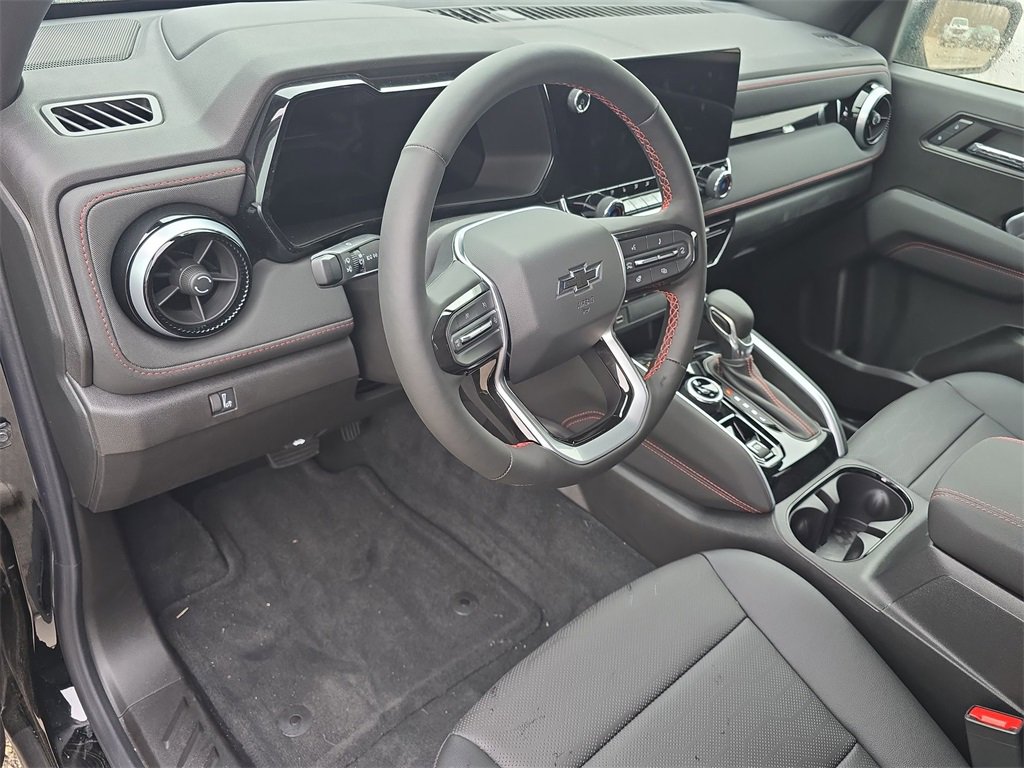 Used 2024 Chevrolet Colorado Z71 w/ Z71 Convenience Package 2 image 10