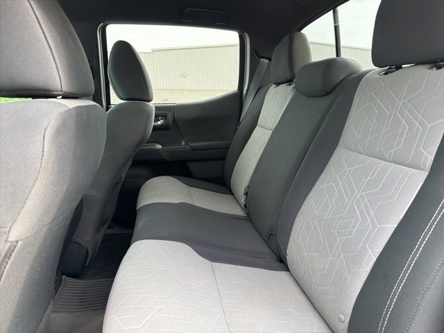 Certified 2023 Toyota Tacoma TRD Off-Road image 31