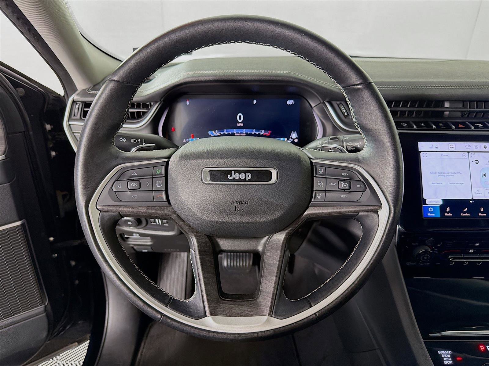 Used 2022 Jeep Grand Cherokee L Limited image 12