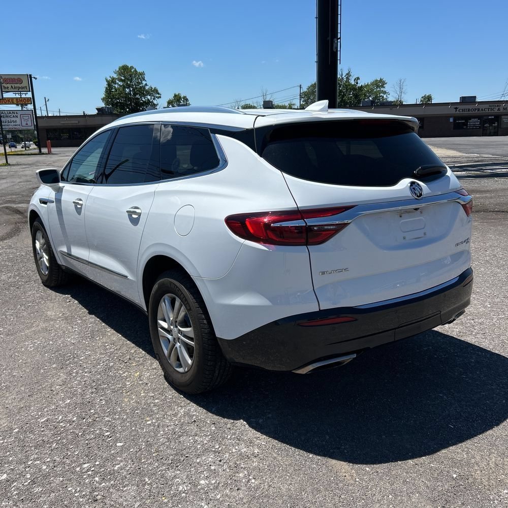 Used 2018 Buick Enclave Essence AWD/4WD image 8