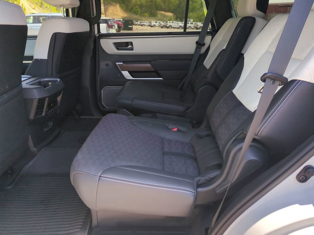 Used 2025 Toyota Sequoia Capstone image 18