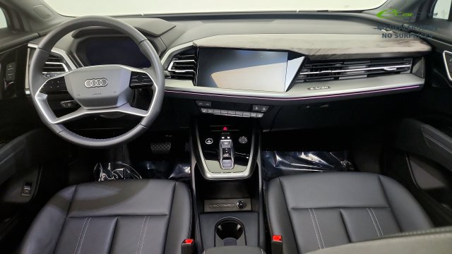 Used 2024 Audi Q4 e-tron Premium Plus w/ Premium Plus AWD/4WD image 57