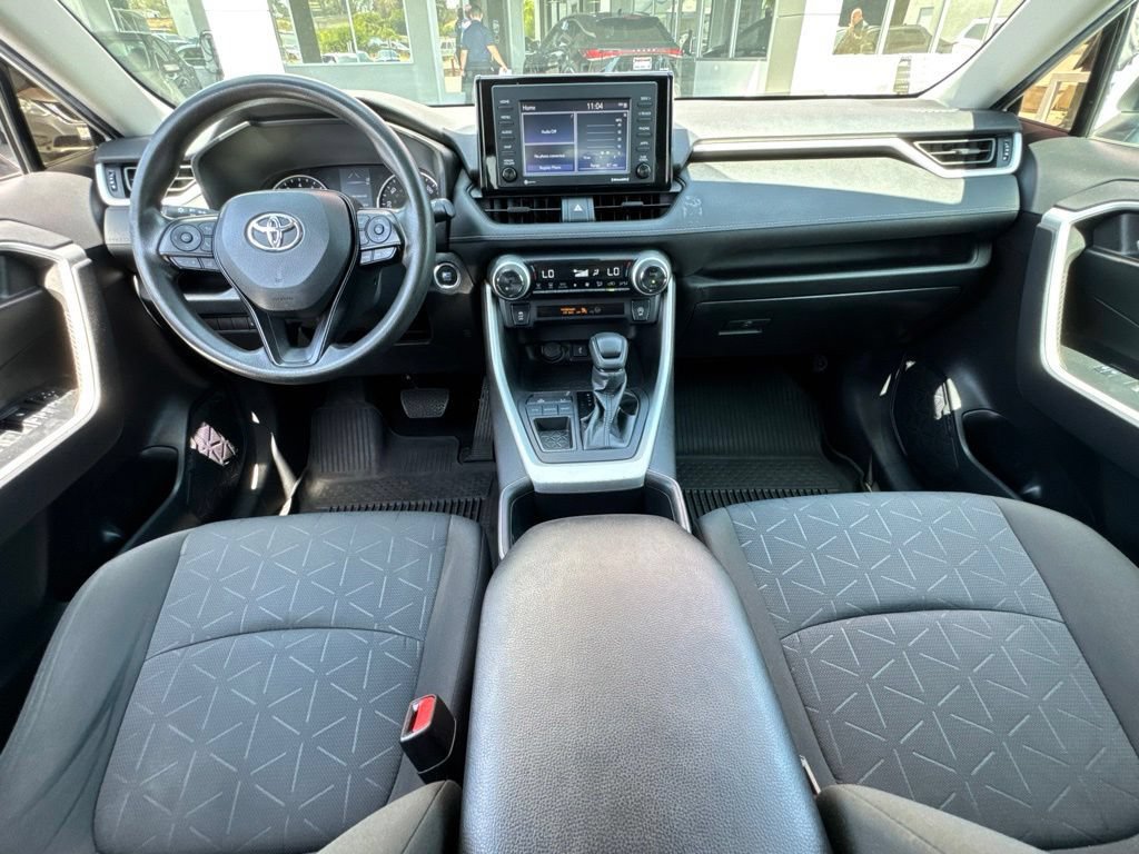Certified 2022 Toyota RAV4 XLE w/ Convenience Package FWD image 32