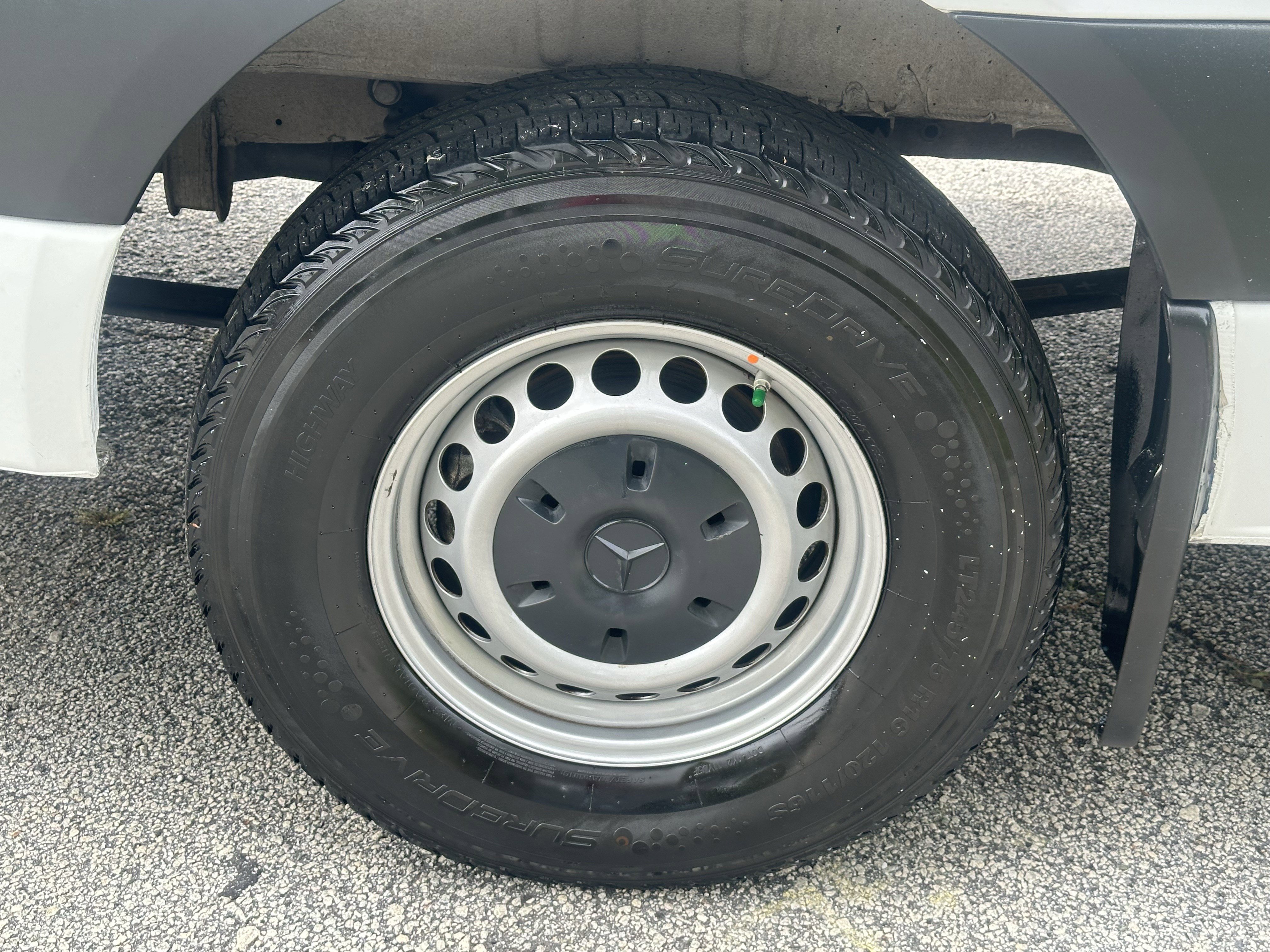 Used 2021 Mercedes-Benz Sprinter 2500 image 21