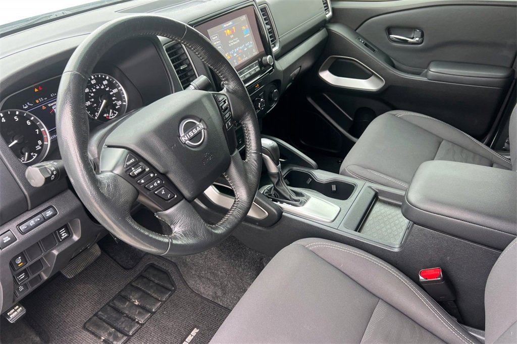 Used 2022 Nissan Frontier SV image 13