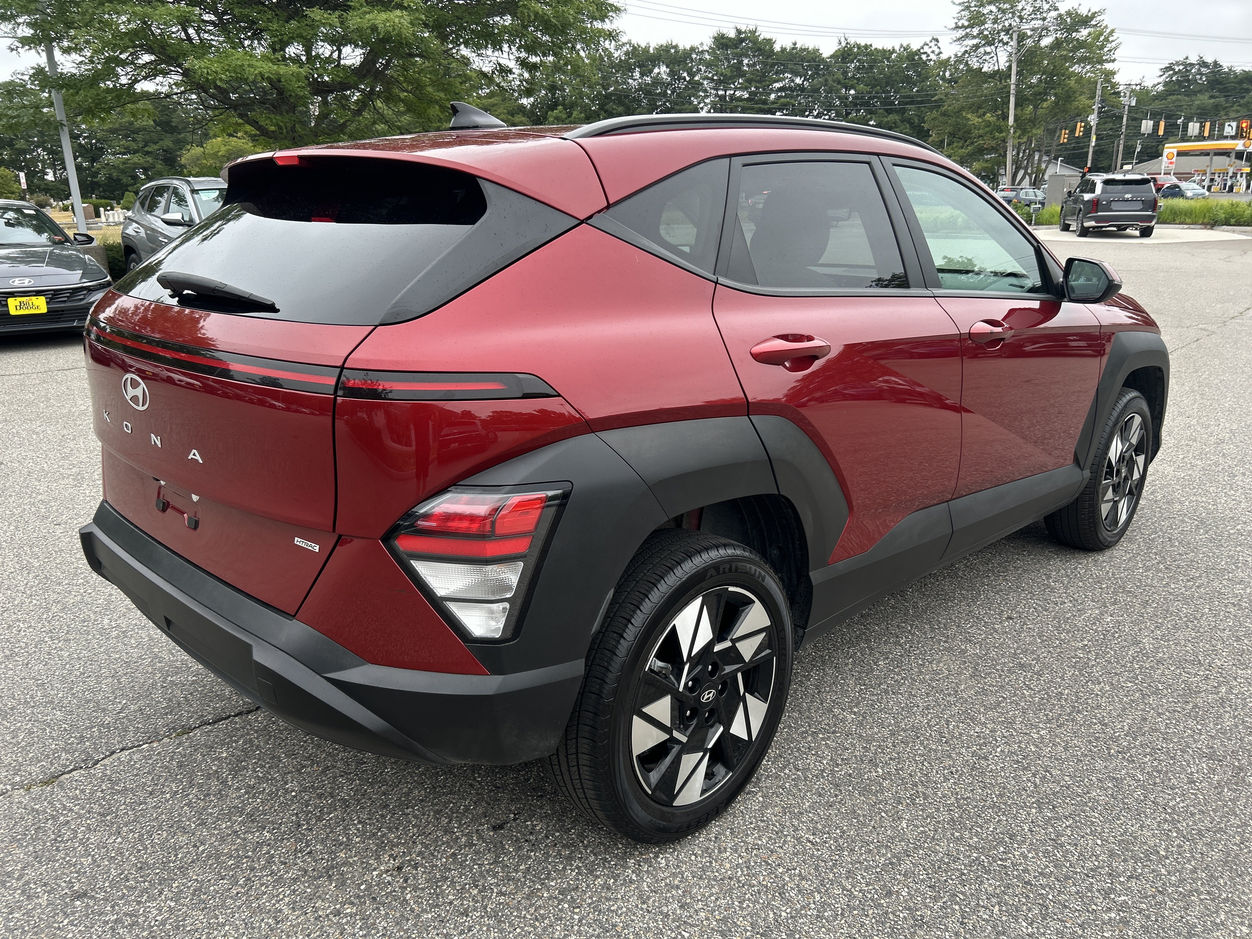 Certified 2025 Hyundai Kona SEL AWD/4WD image 5