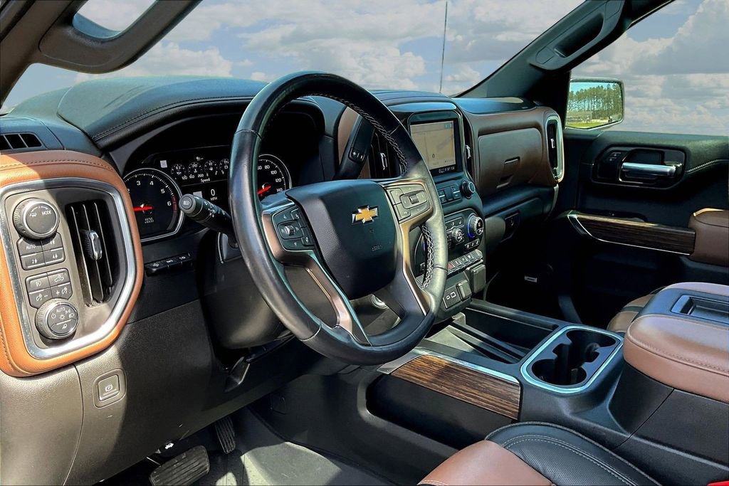 Used 2022 Chevrolet Silverado 1500 High Country w/ Technology Package image 20
