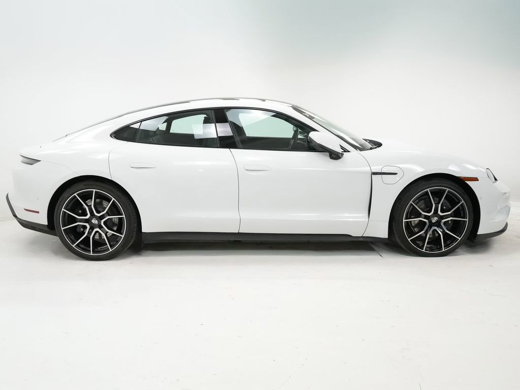 Certified 2025 Porsche Taycan image 9
