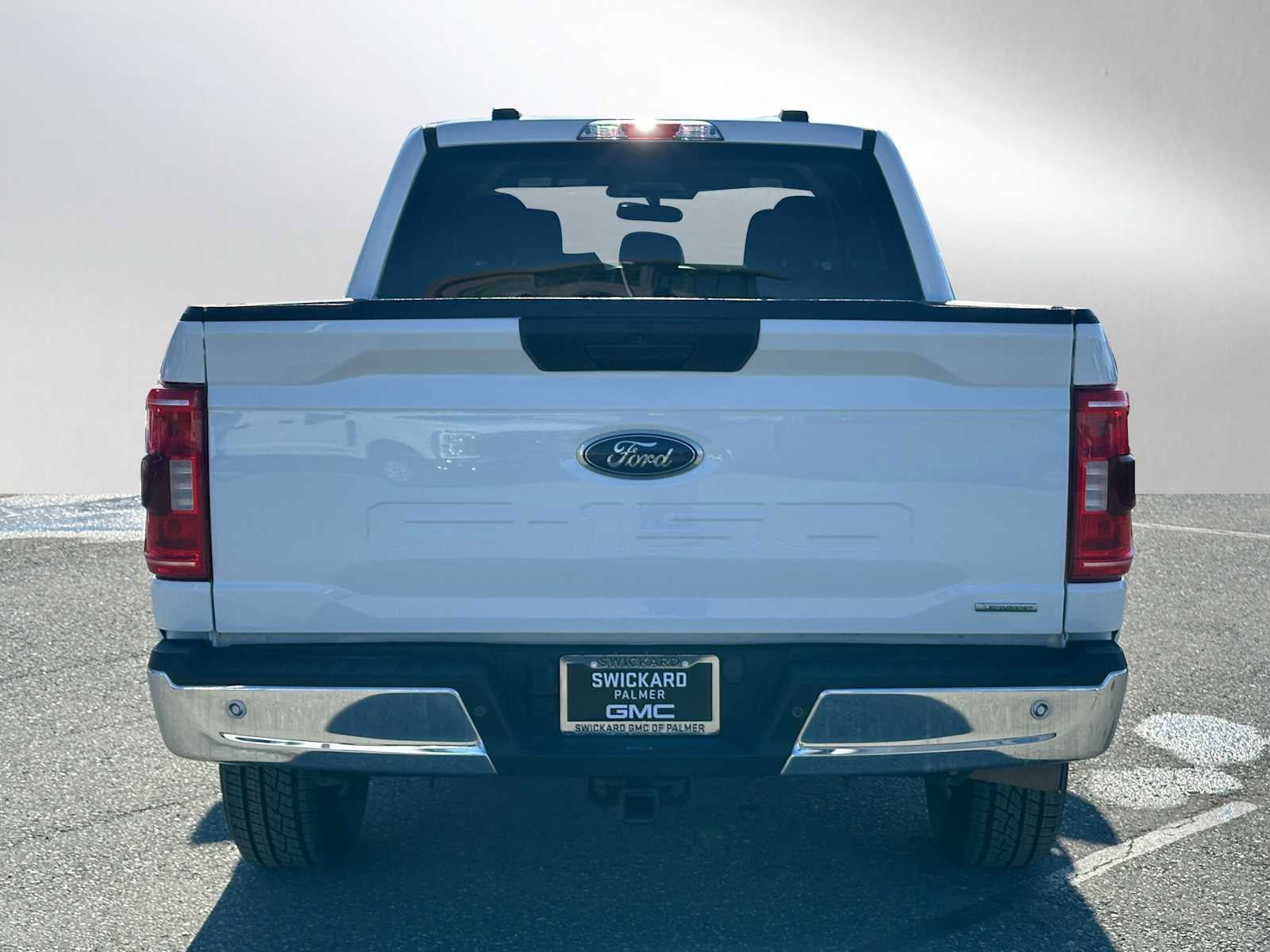 Used 2022 Ford F150 XLT w/ Equipment Group 301A Mid AWD/4WD image 4