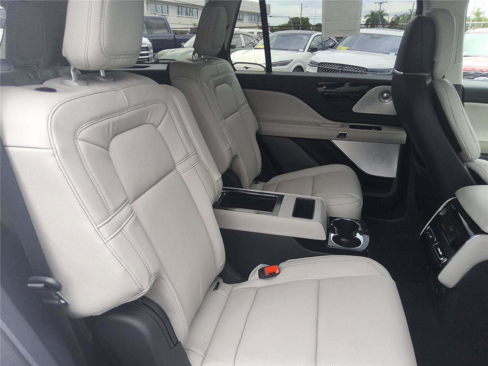New 2027 Lincoln Aviator Reserve AWD/4WD image 31