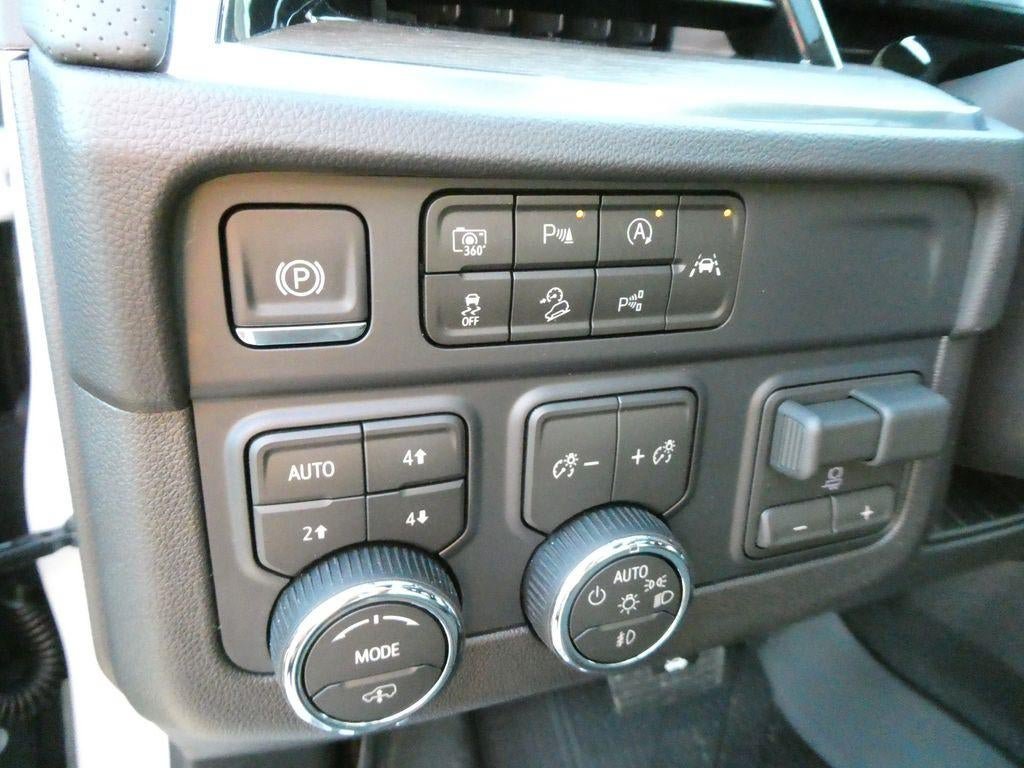 New 2026 Chevrolet Tahoe High Country AWD/4WD image 23