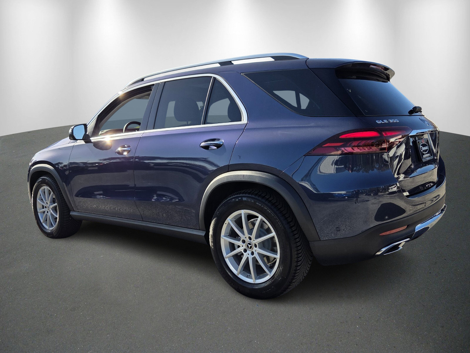 Used 2025 Mercedes-Benz GLE 350 4MATIC image 5