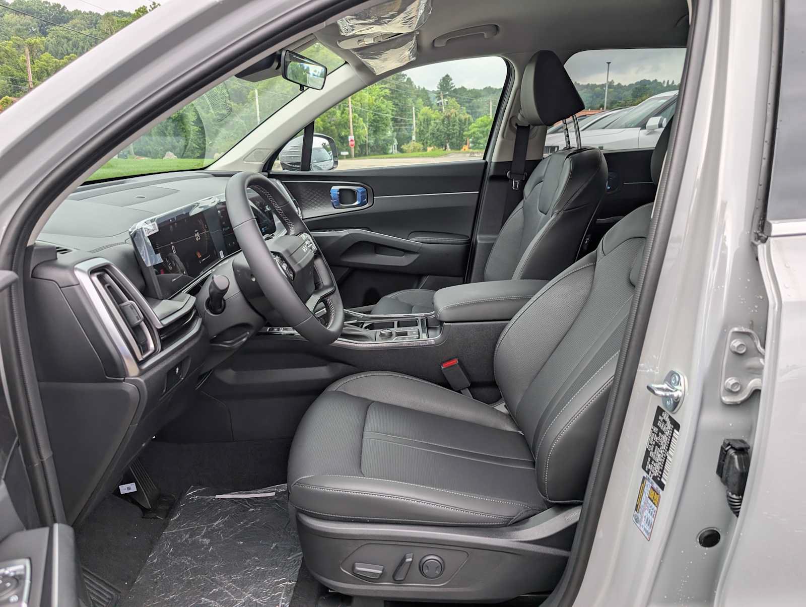 New 2026 Kia Sorento S AWD/4WD image 4