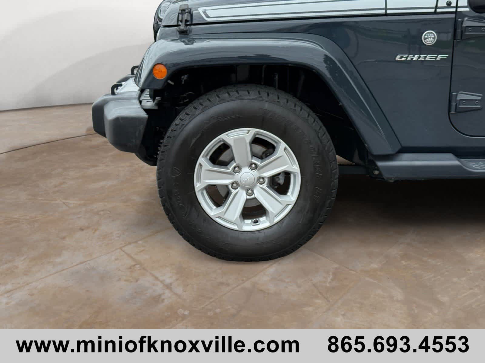 Used 2017 Jeep Wrangler Unlimited Sahara w/ Quick Order Package 24E Chief AWD/4WD image 9