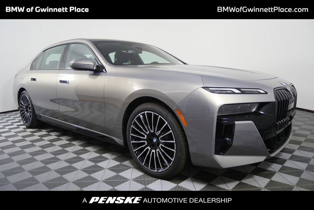 New 2025 BMW 760i xDrive