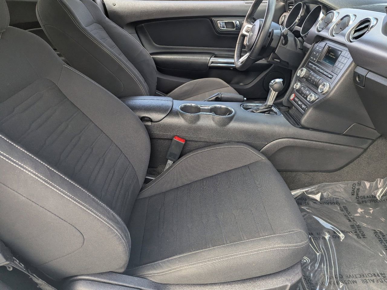 Used 2017 Ford Mustang GT RWD image 9