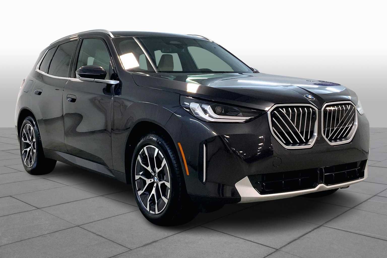 Used 2025 BMW X3 xDrive30i w/ Premium Package AWD/4WD image 2