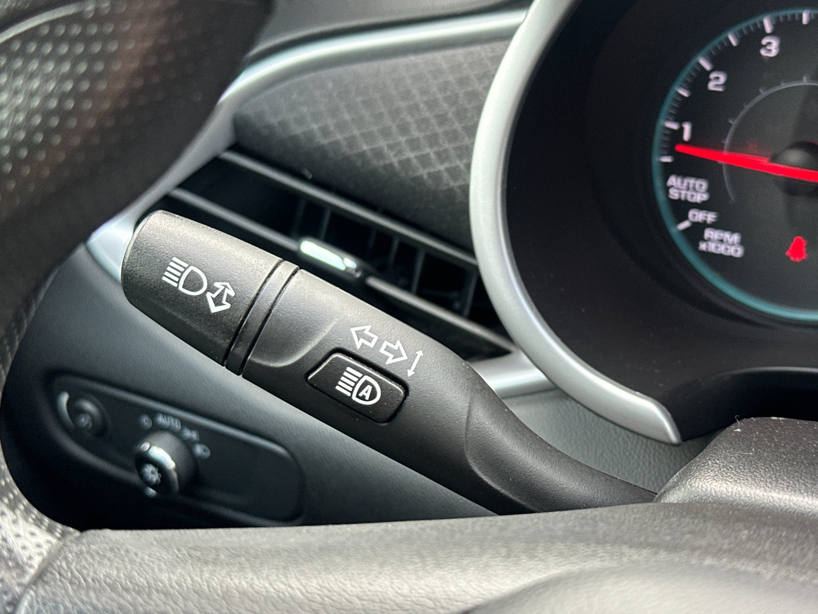 Used 2024 Chevrolet Malibu LT FWD image 27