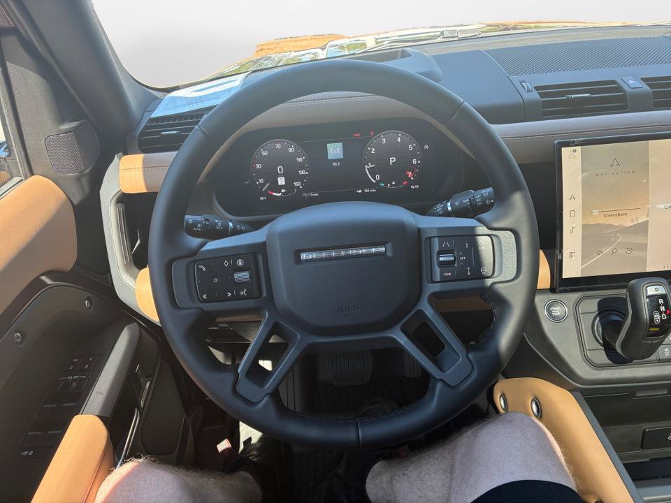 New 2026 Land Rover Defender 130 X-Dynamic SE AWD/4WD image 10