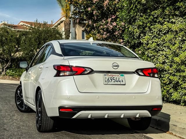 Used 2024 Nissan Versa SR FWD image 16