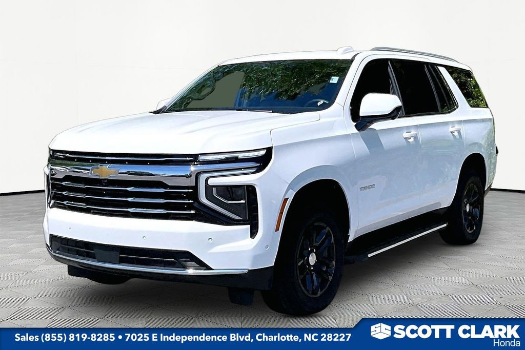 Used 2025 Chevrolet Tahoe LT image 3