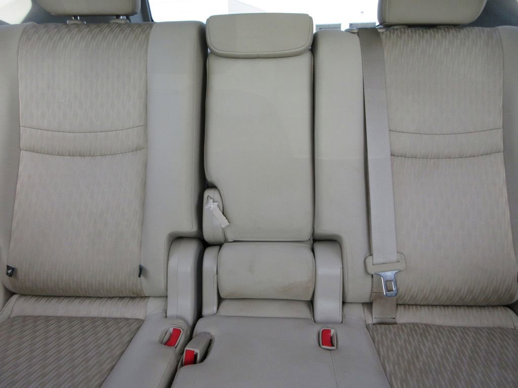 Used 2017 Nissan Rogue SV w/ SV Premium Package FWD image 20