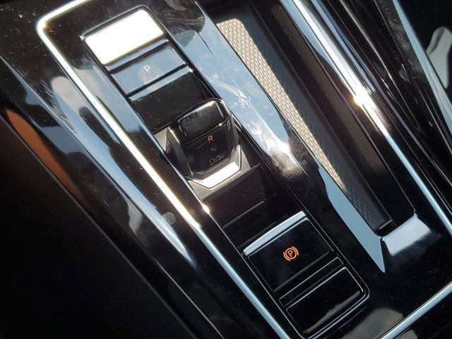 New 2026 Volkswagen GTI SE FWD image 28