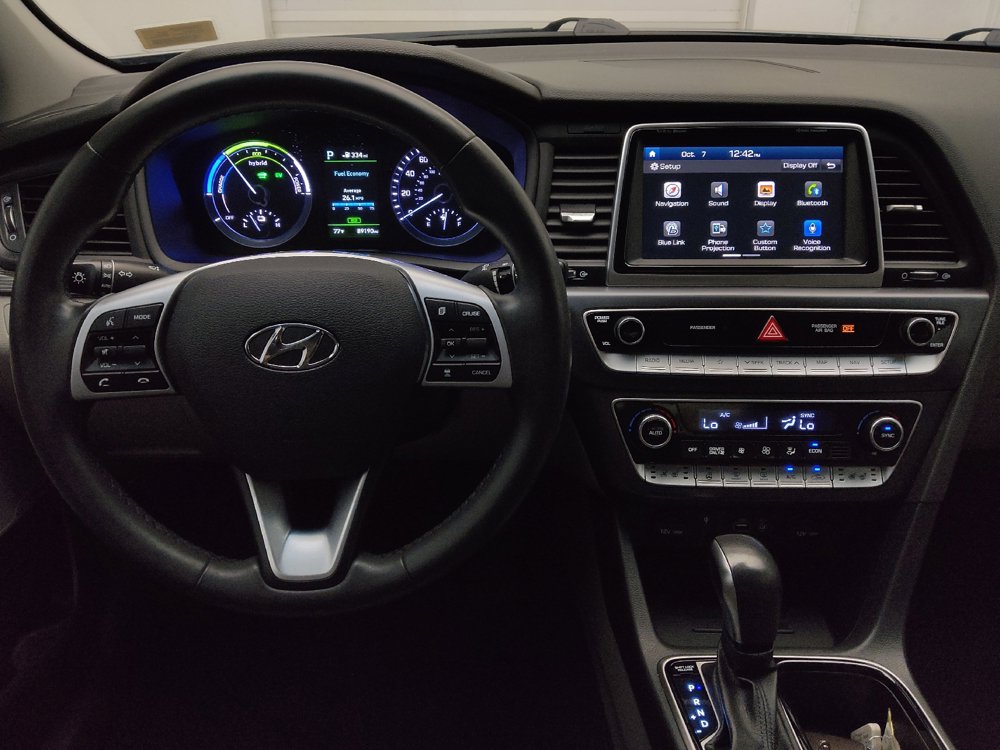 Used 2018 Hyundai Sonata Limited w/ Ultimate Package 02 FWD image 22