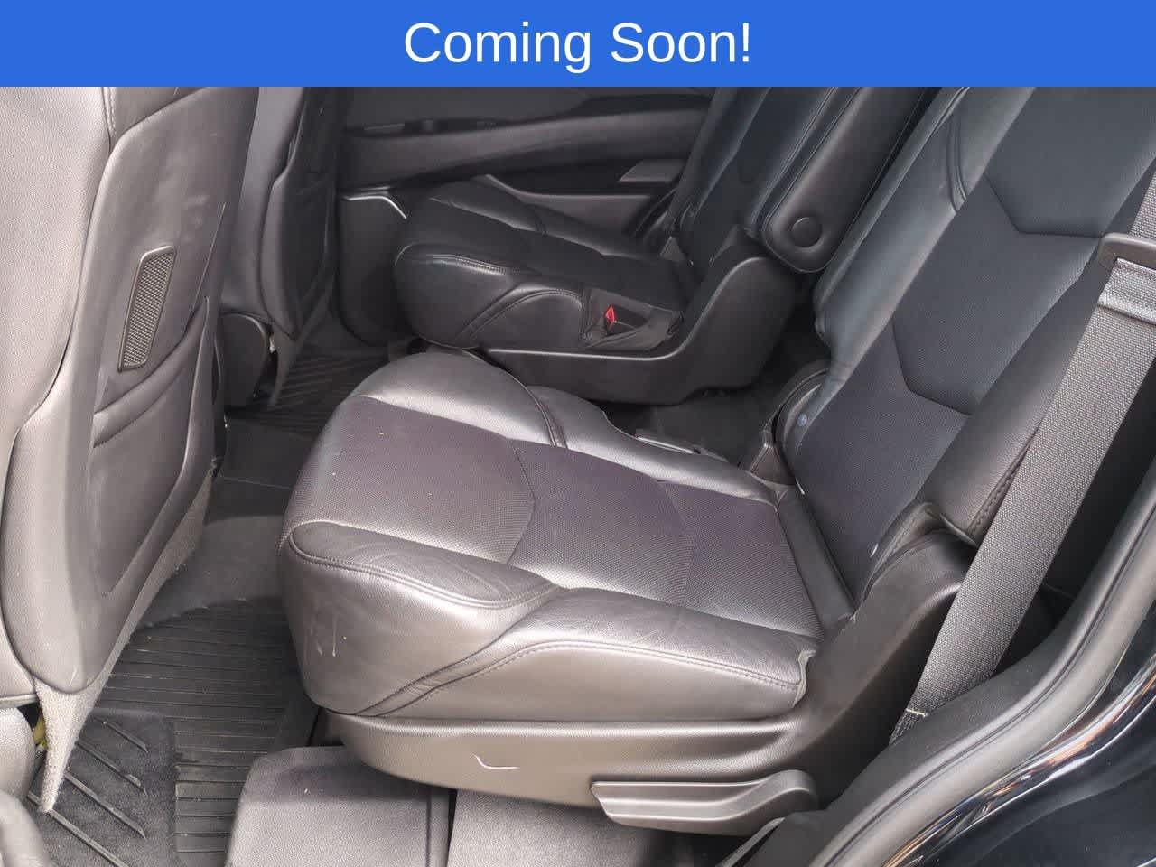 Used 2020 Cadillac Escalade Luxury w/ Escalade Sport Edition AWD/4WD image 19