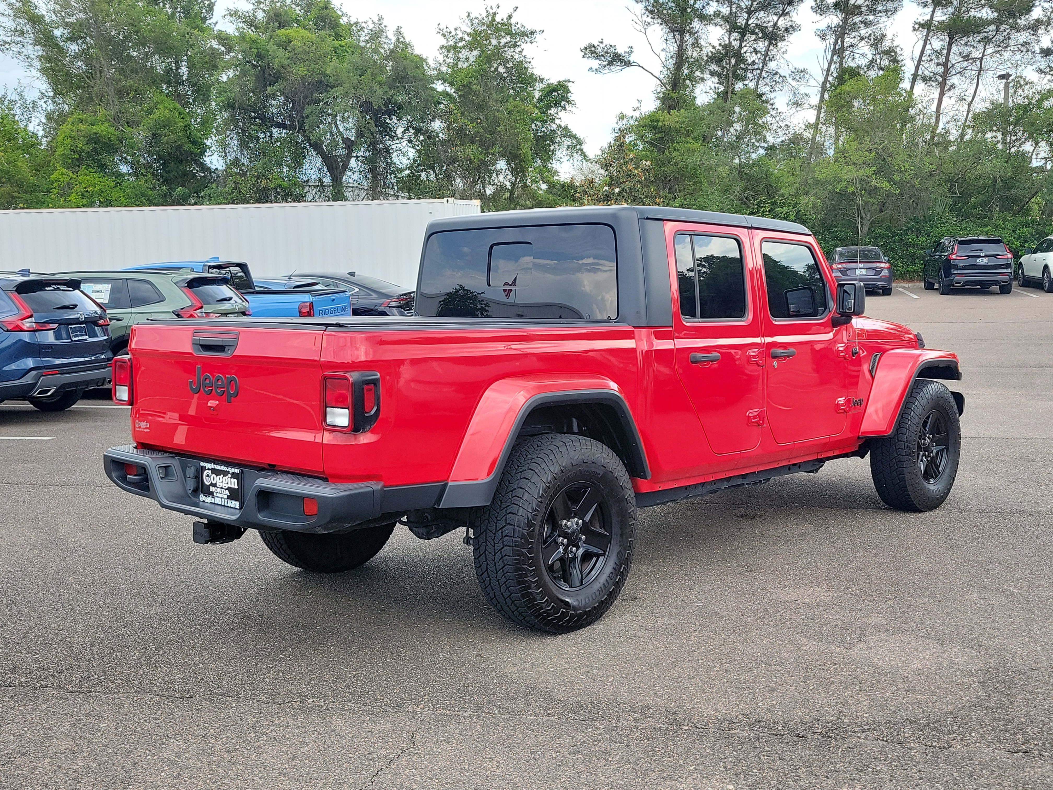 Used 2021 Jeep Gladiator Sport AWD/4WD image 5