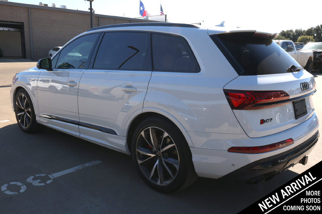 Used 2023 Audi SQ7 Prestige AWD/4WD image 7