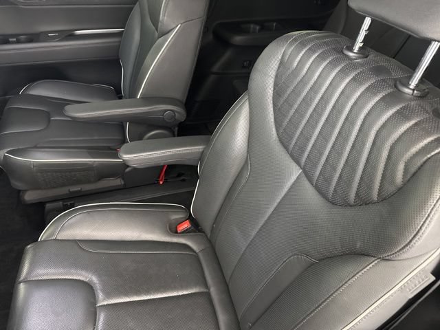 Used 2023 Hyundai Palisade Limited FWD image 29
