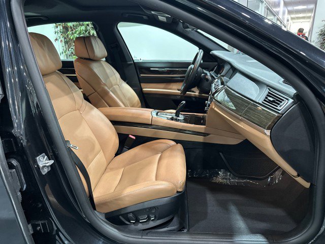 Used 2012 BMW 750Li RWD image 33