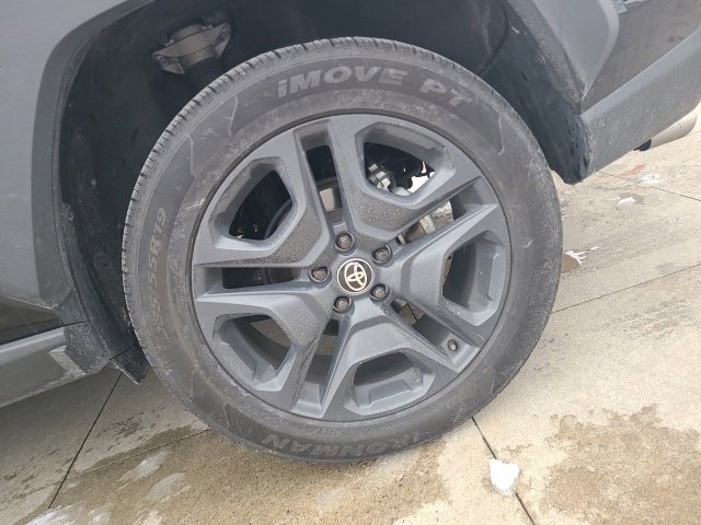 Used 2024 Toyota RAV4 Adventure image 11