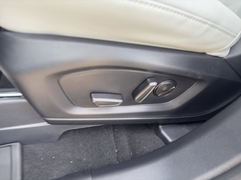 New 2026 Ford Explorer Platinum w/ LUX Leather Package image 26