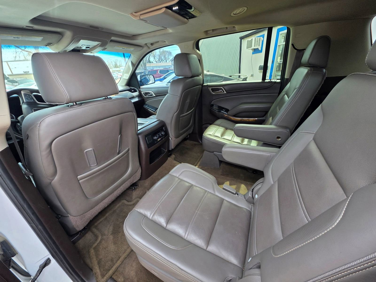 Used 2015 GMC Yukon XL Denali w/ Open Road Package AWD/4WD image 9