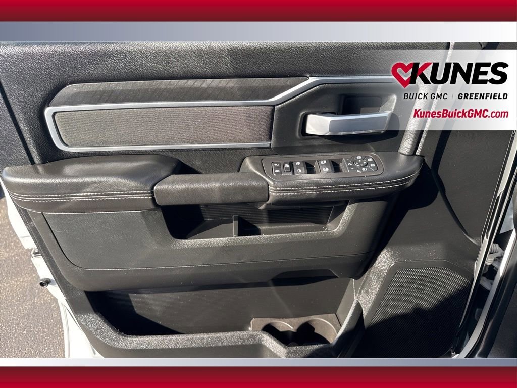 Used 2025 RAM 2500 Big Horn AWD/4WD image 18