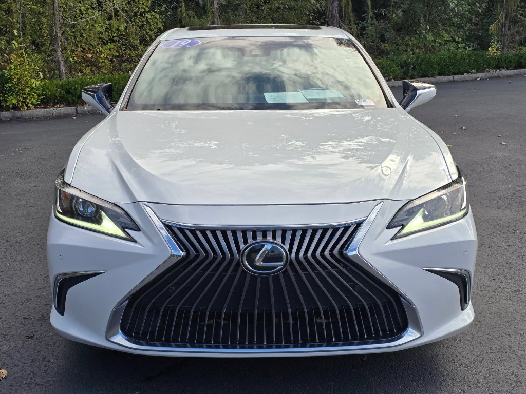 Used 2019 Lexus ES 350 w/ Premium Package FWD image 2