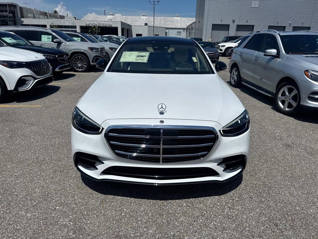 New 2025 Mercedes-Benz S 580 4MATIC Sedan image 2